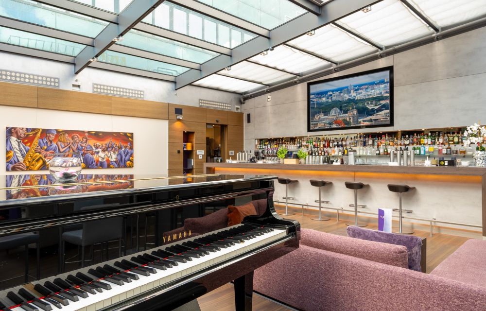 Spagos Restaurant, Bar and Lounge