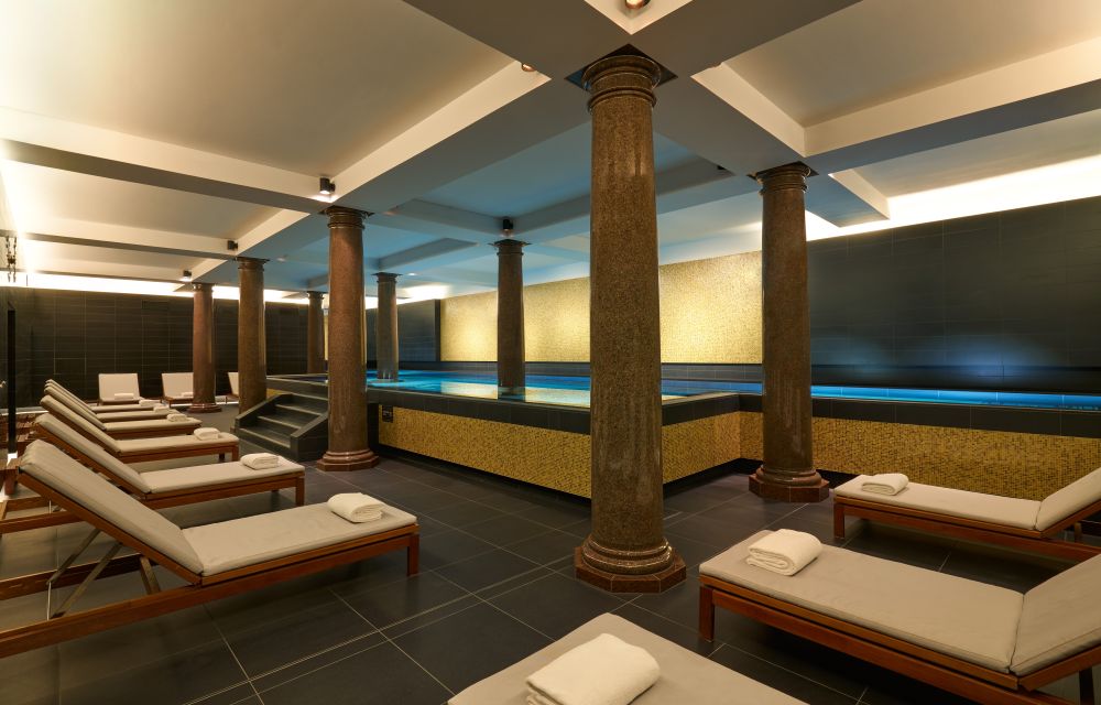 Spa de rome mit Pool