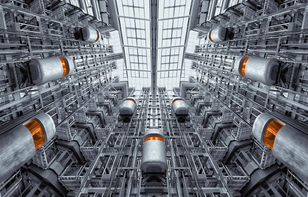 Fahrstühle im Kant Atrium im Ludwig Erhard Haus