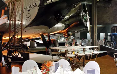 Meeting Guide Berlin Deutsches Technikmuseum Dinner in der Luftfahrt-Ausstellung