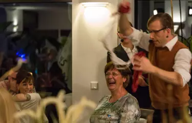 Meeting Guide Berlin, Incentive Berlin, Krimi Dinner, Spaß beim Krimi Dinner