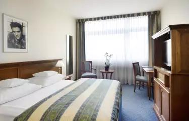 Standard Room Hollywood Media Hotel