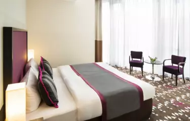 Meeting Guide Berlin Mercure Hotel MOA Berlin Business Zimmer mit Doppelbett