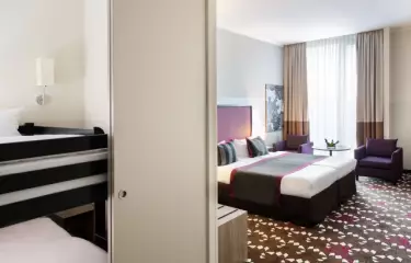 Meeting Guide Berlin Mercure Hotel MOA Berlin family room with bunk bed