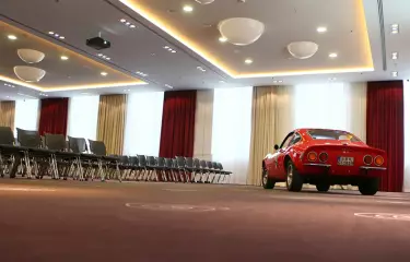 Meeting Guide Berlin Mercure Hotel MOA Berlin Tagungsraum Obergeschoss MOA 1-5 Reihenbestuhlung mit Autopräsentation