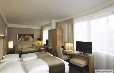 Junior Suite im H4 Berlin Alexanderplatz