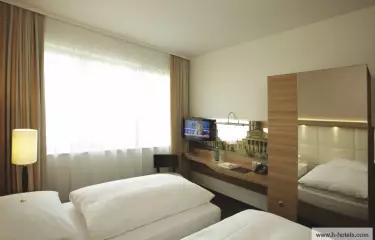 Twinzimmer im H4 Hotel Berlin Alexanderplatz