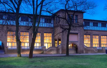 Meeting Guide Berlin Rennbahn Hoppegarten Lounge Tribüne II Außenansicht