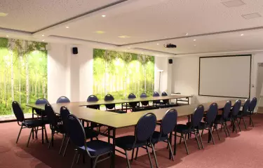  Seminar room, U-form, screen