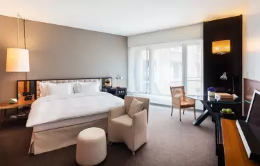 Deluxe room at Grand Hyatt Berlin