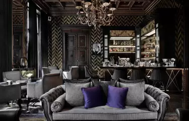 GQ Bar at the Schlosshotel Berlin by Patrick Hellmann