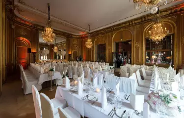 Restaurant of the Schlosshotel Berlin by Patrick Hellmann