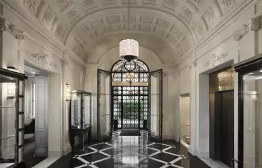 Schlosshotel Berlin by Patrick Hellmann Foyer
