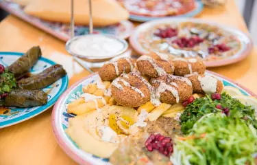 Verschiedenes Streetfood des Servicepartners Refueat Catering