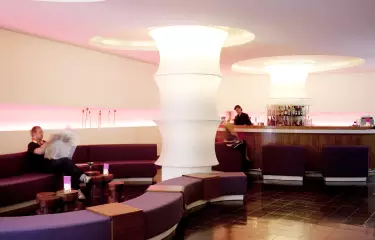 Lounge Bar
