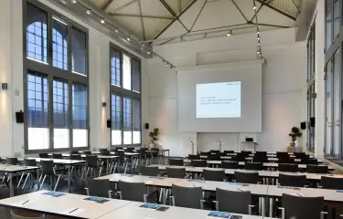 Eventlocation erlin, Forum Adlershof, Wista Management, Saal mit parlamentarischer Bestuhlung