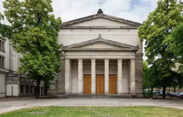 Außenansicht St. Elisabeth Kirch Berlin
