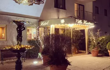 Hotel Villa Kastania Haupteingang