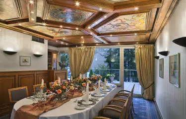 Hotel Villa Kastania Konferenzraum Fresko festlich eingedeckt