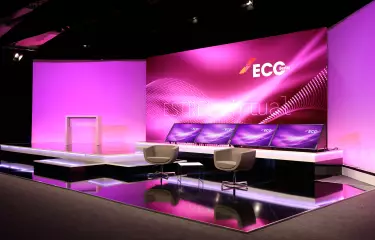 Technisch vollausgestattetes Studio für Hybrid-Veranstaltungen 