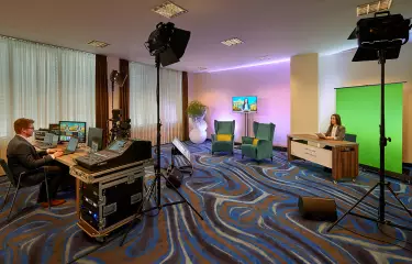 digital & hybrid Studios