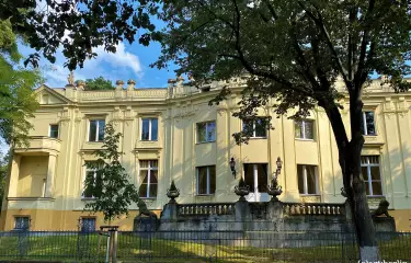 gelbe Villa Grunewald