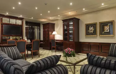 Komfortable Sitzgelegenheiten in der Ambassador Suite