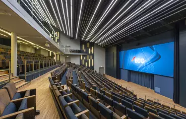 Auditorium + 11 Gruppenräume