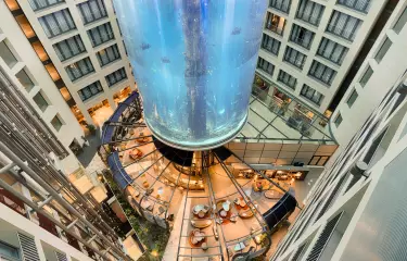 Atrium Bar & Aquarium