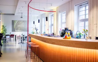 Das Bistro in Spielfeld ist ein großartiger Ort, um Gäste nach einem produktiven Konferenztag zu einem feierlichen Drink an der Bar zu empfangen. 