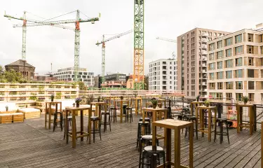 Outdoormobiliar; Holzmobiliar; Serie "Berlin"