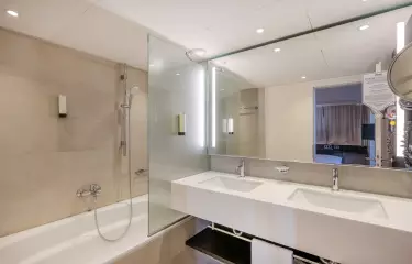 Junior Suite Bathroom