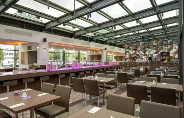 Spagos Restaurant, Bar and Lounge