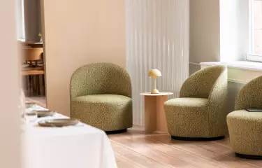 Eventlocation Berlin Designmöbel Sitzecke Altbaulocation 