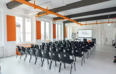 Showdown Lounge bestuhlt