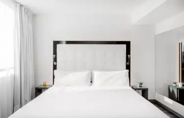 INNSiDE Room bed