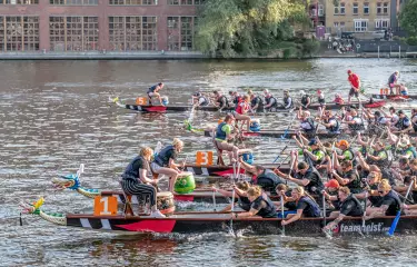 Teams gehen gemeinsam an den Start