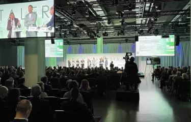 Event with screens with livetranslation