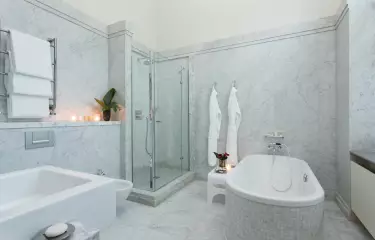 Hotel de Rome Marbel Bathroom