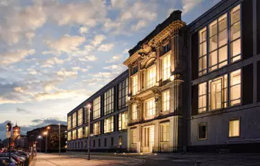 ESMT Facade - front side at the Schlossplatz