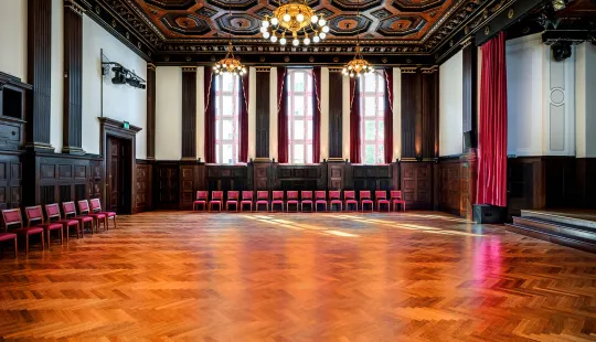 Blick in den leeren Meistersaal