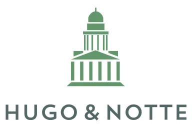 Logo mit grünem Kuppelgebäude und Text „HUGO & NOTTE“ darunter.
