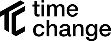 Schwarzes Timechange-Logo mit stilisiertem „TC“-Symbol.