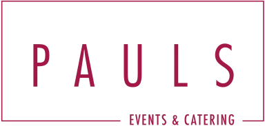 Logo mit rotem Schriftzug "PAULS Events und Catering" auf weißem Hintergrund.
