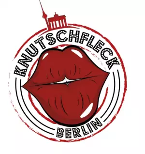 The cocktail bar with the "Knutschfleck" in the heart of the capital city
