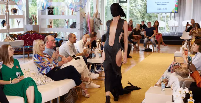 FASHION SHOW DER NEO.FASHION. Bestival 2022