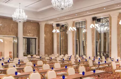 Ballroom Parlamentarisch Style