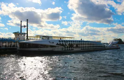 Ausflugsdampfer "Mobby Dick" auf der Berliner Havel