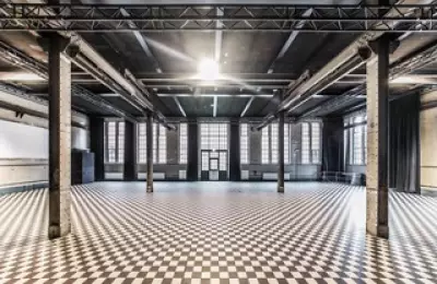 Maschinenhalle I Kachelhaus ODER Die Maschinenhalle ist das Herzstück der Eventflächen auf dem Malzfabrik Areal