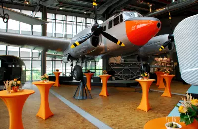 Einfach abheben! - Eventfläche direkt in der Luftfahrt-Ausstellung